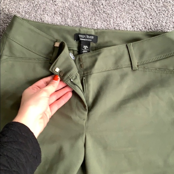 Olive soft White House Black Market dress pant - Picture 3 of 3